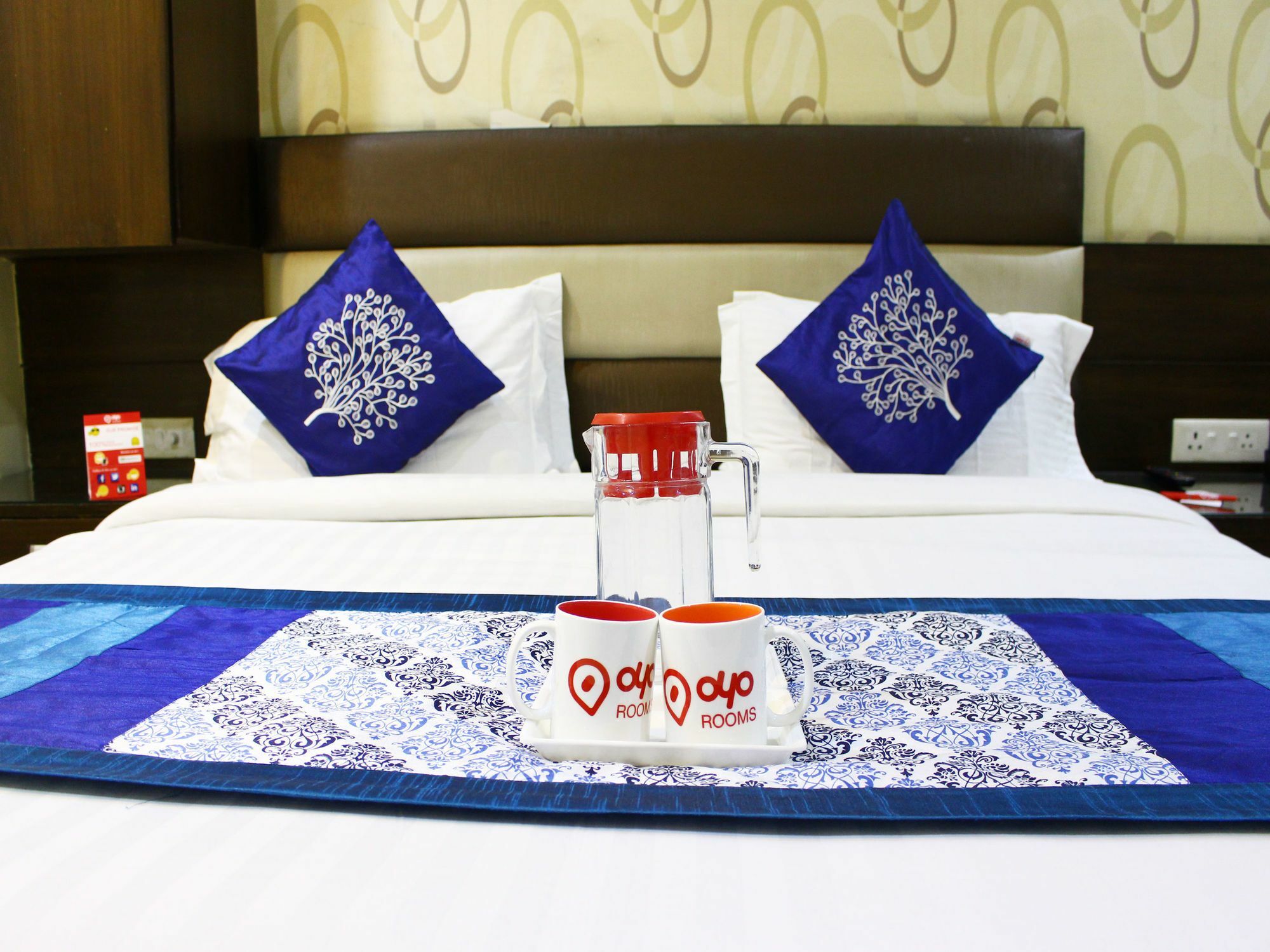 Crown Royale Hotel Dehradun Exterior foto